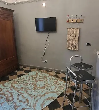 Casa Di Paola Via Napoli * 巴里