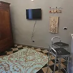 Casa Di Paola Via Napoli * باري